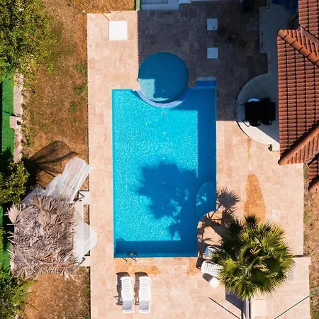 Private Villa-villa Lufu Villa