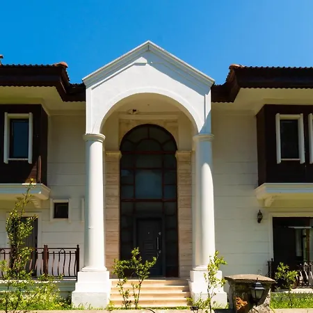 Private Villa-villa Lufu * 말마리스